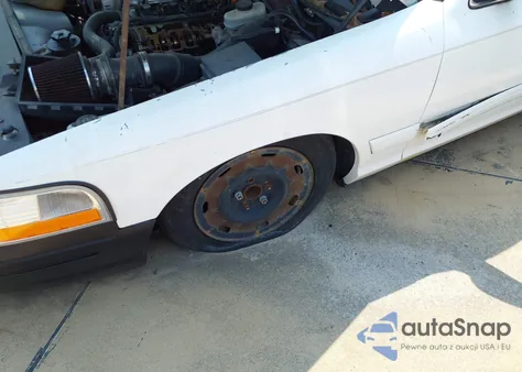 2003 Ford Crown Victoria Lx z USA, uszkodzony, nr VIN 2FAHP74WX3X153907